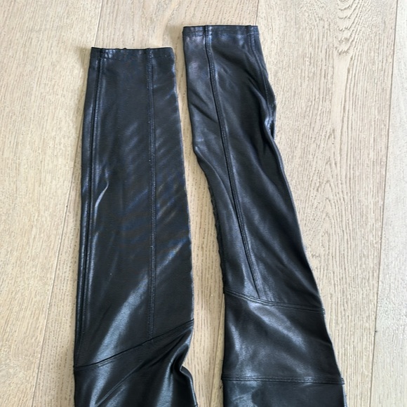 Spanx Faux Leather Moto Leggings - Picture 9 of 10